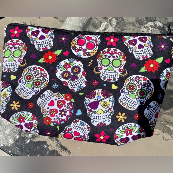 BOGO FREE Sugar Skull 💀❤️string backpack with matching zipper accessory bag. - Picture 2 of 3